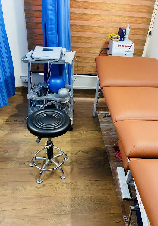 Physio Now clinic treatment room